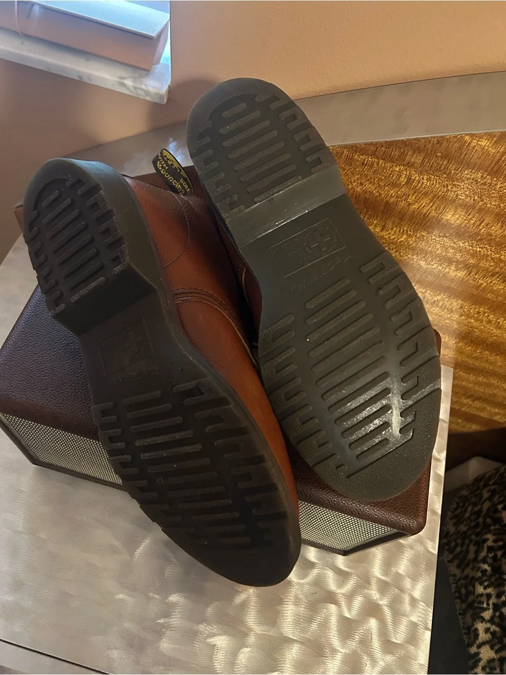 Dr. Martens premium brown